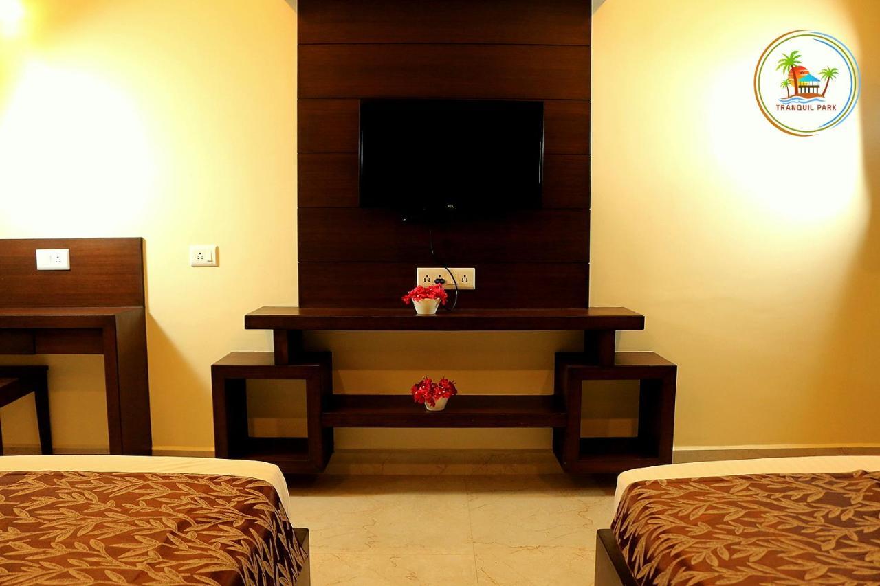 Tranquil Park Hotel Pondicherry Exterior foto