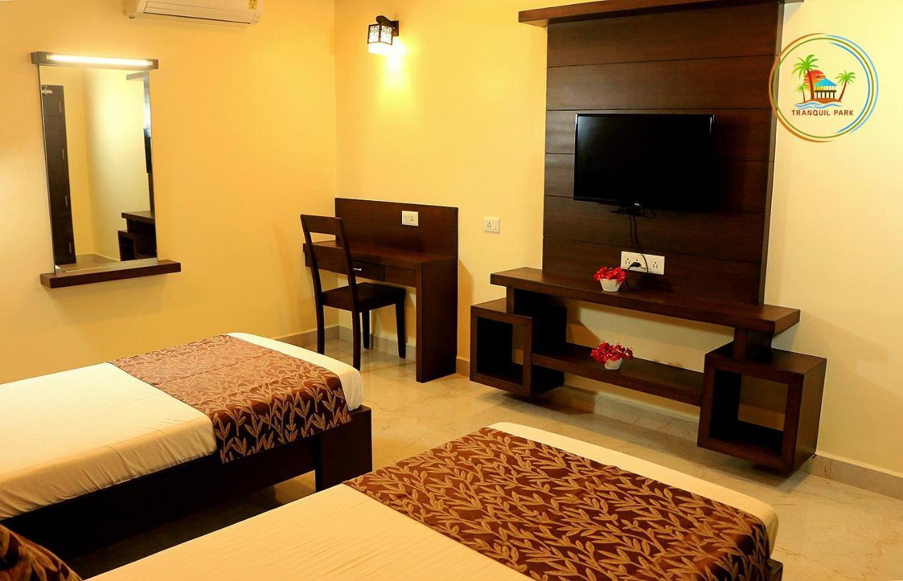 Tranquil Park Hotel Pondicherry Exterior foto