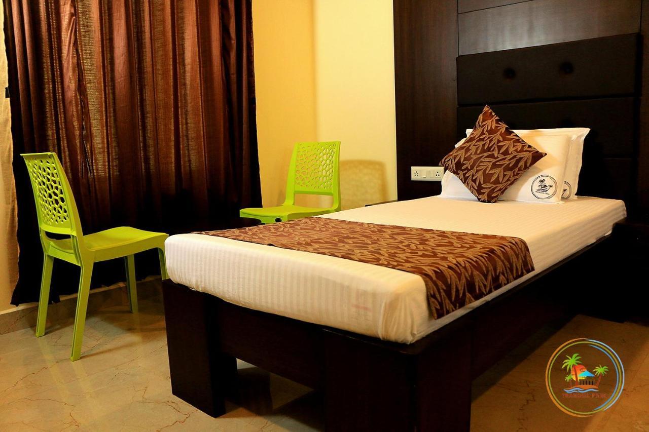 Tranquil Park Hotel Pondicherry Exterior foto
