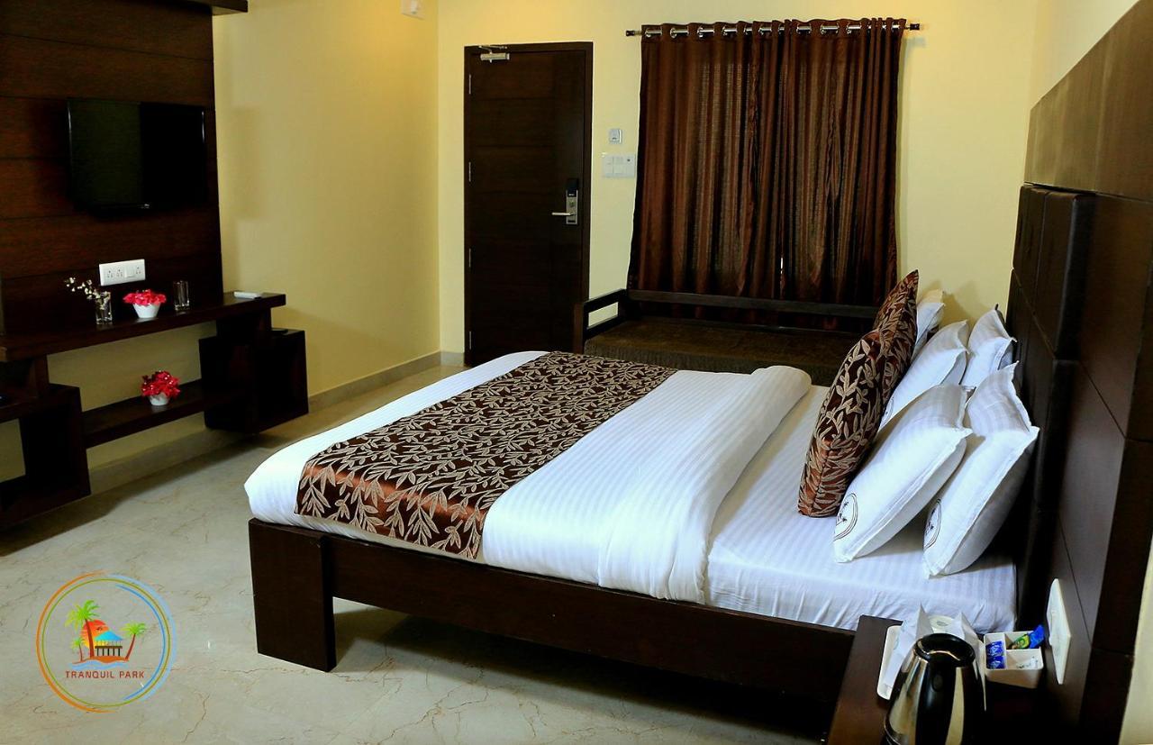 Tranquil Park Hotel Pondicherry Exterior foto