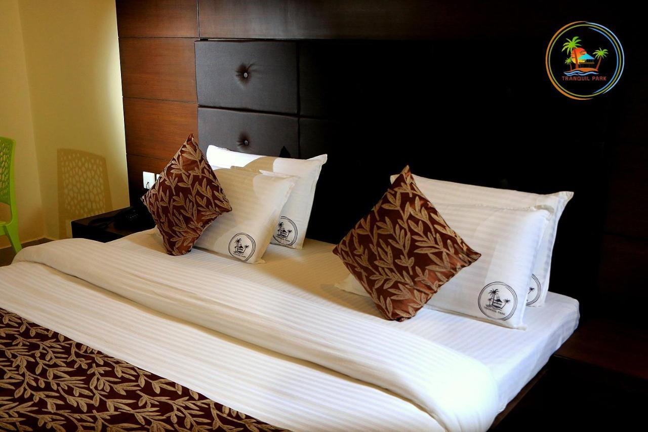 Tranquil Park Hotel Pondicherry Exterior foto