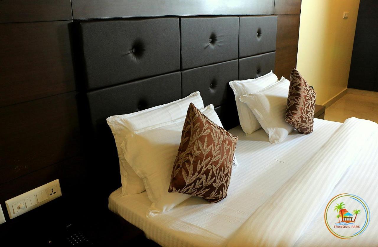Tranquil Park Hotel Pondicherry Exterior foto