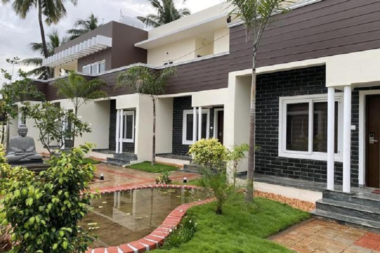 Tranquil Park Hotel Pondicherry Exterior foto